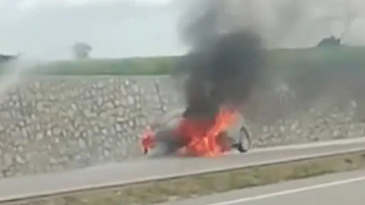 Sürücü Kursunun Otomobili Alev Aldı
