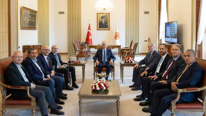 Yıldırım, Kurtulmuş ve Tekin’i Kutladı
