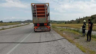 Oksijen Tüpü Taşıyan Kamyonda Yangın Çıktı