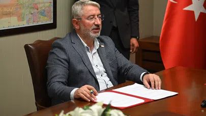 1100 Yıllık Tarih, Ayağa Kalkıyor