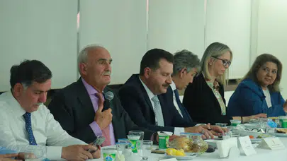 Aşgın, Belediye Başkanları ile Bir Araya Geldi
