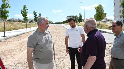 Bahçelievler’de Yol Yapım Çalışmaları Sürüyor