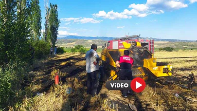 Balya Makinesinden Sıçrayan Kıvılcım Tarlayı Yaktı