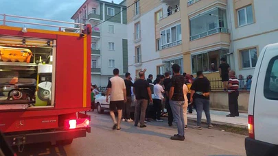 Çocuğun Kafası Demir Parmaklıklara Sıkıştı