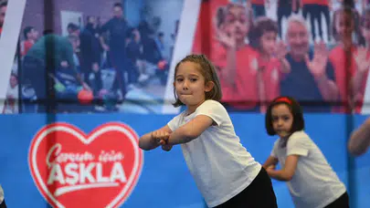 Çocuklar, Bu Yazı Öğrenerek Geçirecek