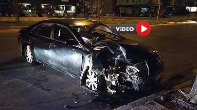 Kaza Yapan Sürücü Aracını Bırakıp Kaçtı