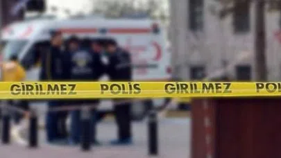 Karşıya Geçmeye Çalışan Çocuğa Araba Çarptı