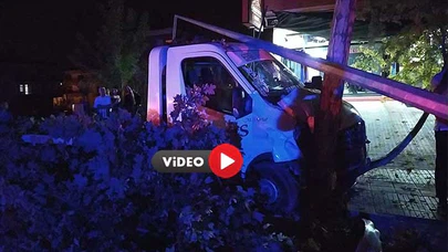 Kaza Yapan Çekici Ortalığı Savaş Alanına Çevirdi: 1 Yaralı