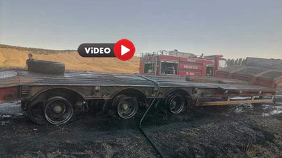 İş Makinesi Taşıyan TIR Küle Döndü