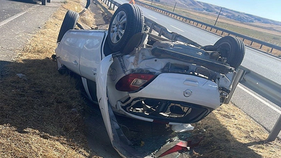 Takla Atan Otomobilde 2'si Bebek 4 Kişi Yaralı