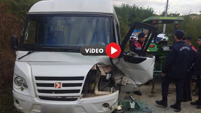 Öğrenci Servisi Kaza Yaptı