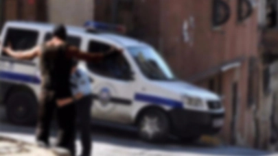 Polis Kontrolünde Üzerinden Çıkanlar Hayrete Düşürdü