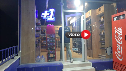 Uzun Namlulu Silahlarla Saldırdı