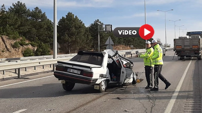 Otomobil Tıra Çarptı: Üç Yaralı