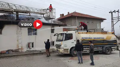 Çorum’da İki Ev Yanarak Kül Oldu