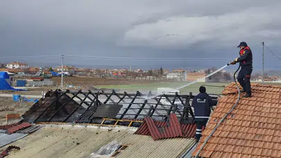 Çorum’da Evin Çatısında Korkutan Yangın