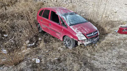 Çorum’daki Kazada Otomobil, Takla Atarak Karşı Şeride Geçti