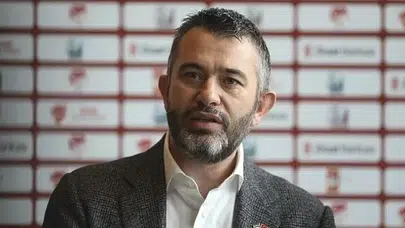 Başkan Görevinden İstifa Etti