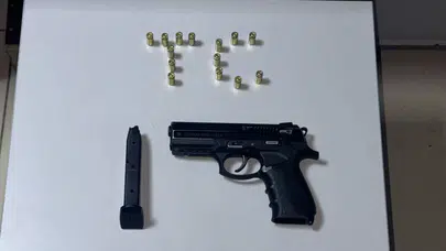 Emniyet, Çok Sayıda Silah ve Uyuşturucu Ele Geçirildi