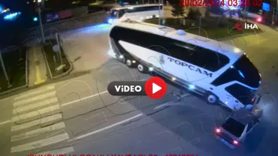 Çorum’da 5 Kişinin Yaralandığı Kaza Anı Kameralarda