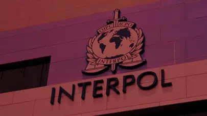 Interpol’un Kırmızı Bülten ile Aradığı İki Kişi Çorum’da Yakalandı
