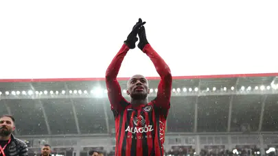 Geraldo’nun Fırsatçılığı Puan Kazandırmaya Devam Ediyor