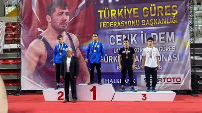 Şampiyon Olan Çorumlu Sporcuyu Tebrik Ettiler