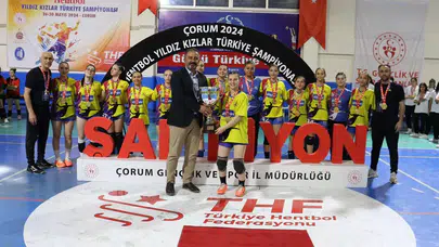 Kızlar Hentbol Sona Erdi