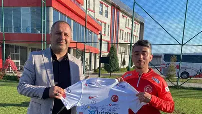 MHP ve Ülkü Ocaklarından Milli Takıma Ziyaret