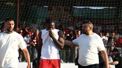 Ahmet Sagat ve Ologo Gözyaşlarını Tutamadı