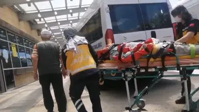 Yaşlı Adam, Devrilen Traktörün Altında Kaldı