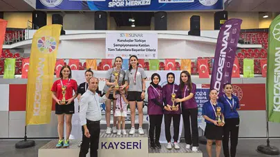 Ahlatcı’dan Şampiyon Kadınlara  Tebrik