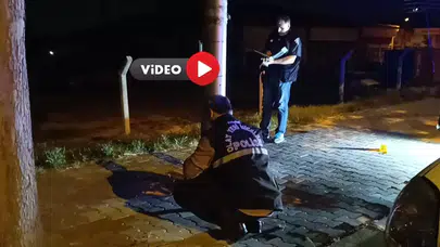 Caddede Yürüyen Kadına Bıçaklı Saldırı