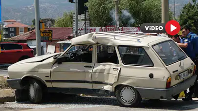 Otobüs ile Çarpışan Otomobilin Sürücüsü Yaralandı