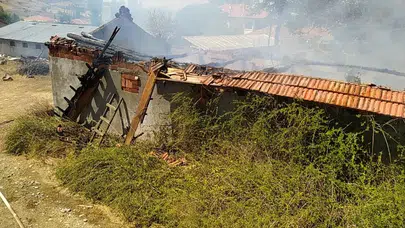 Depoda Çıkan Yangın Maddi Hasara Yol Açtı