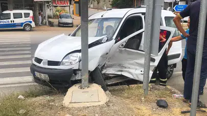 İki Araç Kavşakta Çarpıştı: Bir Yaralı