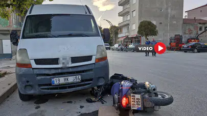 Kontrolden Çıkan Motosiklet Ticari Aracın Altına Girdi