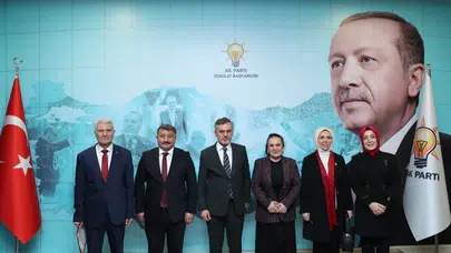 AK Parti’ye İki Atama Birden