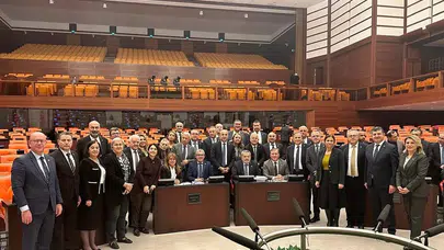 ‘Ülkeyi Borç Batağına Sokanlara İnat, Buradayız’