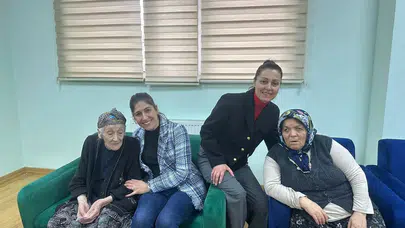 CHP’li Kadınlardan Sevgi Evi ve Huzurevi Ziyaretleri