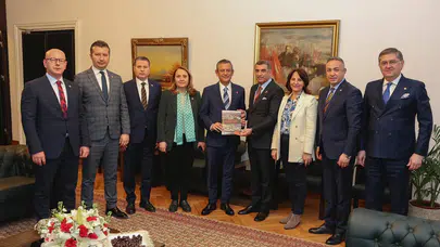 Tahtasız, Özel’e Rapor Sundu
