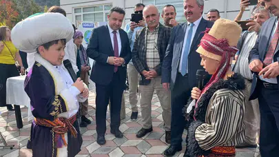 Laçin’de Öğrenciler Filistin Yararına Kermes Açtı