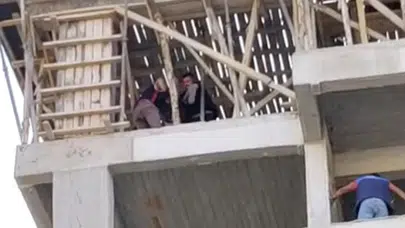 İnşaatın Tepesine Çıkıp İntihara Kalkıştı