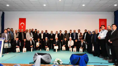 Ezanı Güzel Okumak İçin 12 İlden 24 Öğrenci Yarıştı