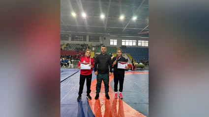 Çorumlu Güreşçi Kızlar Madalyalarla Döndü