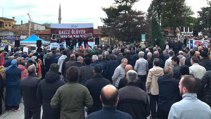 ‘Gazze Ölüyor, İnsanlık Bakıyor’