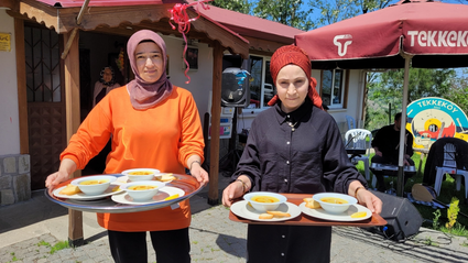 Samsun'da eğitimci anneler mutfakta yarıştı