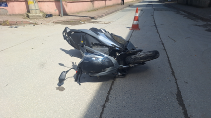 Samsun'da otomobille çarpışan motosikletin sürücüsü yaralandı
