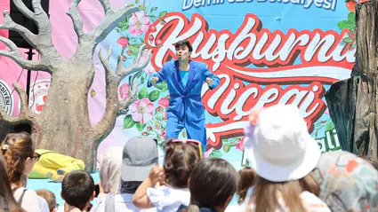 Bayburt'ta "1. Kuşburnu Çiçeği Festivali" gerçekleştirildi