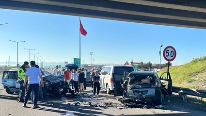 Bolu'da 4 otomobilin karıştığı kazada 1 kişi öldü, 6 kişi yaralandı